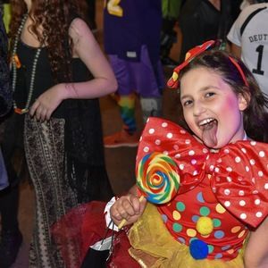 Meet your Posher, Stella